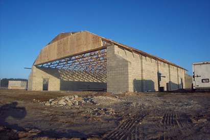 Barn hangar construction